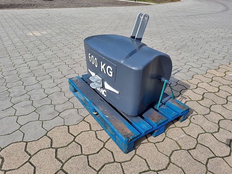 Frontgewicht typu GMC Frontgewichte von 400-1.200kg, Neumaschine w Stemwede (Zdjęcie 1)