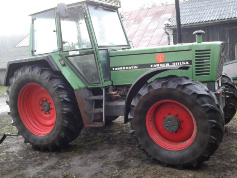Oldtimer-Traktor typu Fendt Farmer 311 LSA,  w Стара Вижівка (Zdjęcie 1)