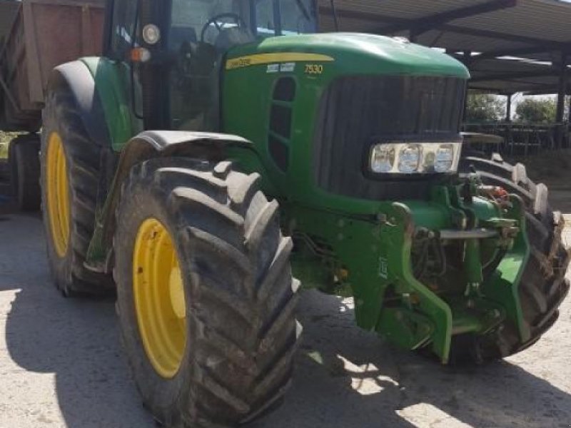 Oldtimer-Traktor typu John Deere 7530 Premium, Neumaschine w Київ (Zdjęcie 1)