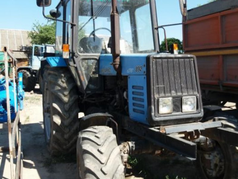 Oldtimer-Traktor typu Belarus Беларус-892, Neumaschine w Нова Ушиця (Zdjęcie 1)